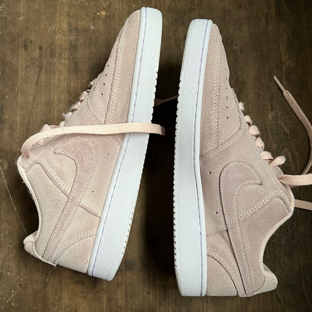 Nike Court Vision Low Sneakers, Women’s Size 7